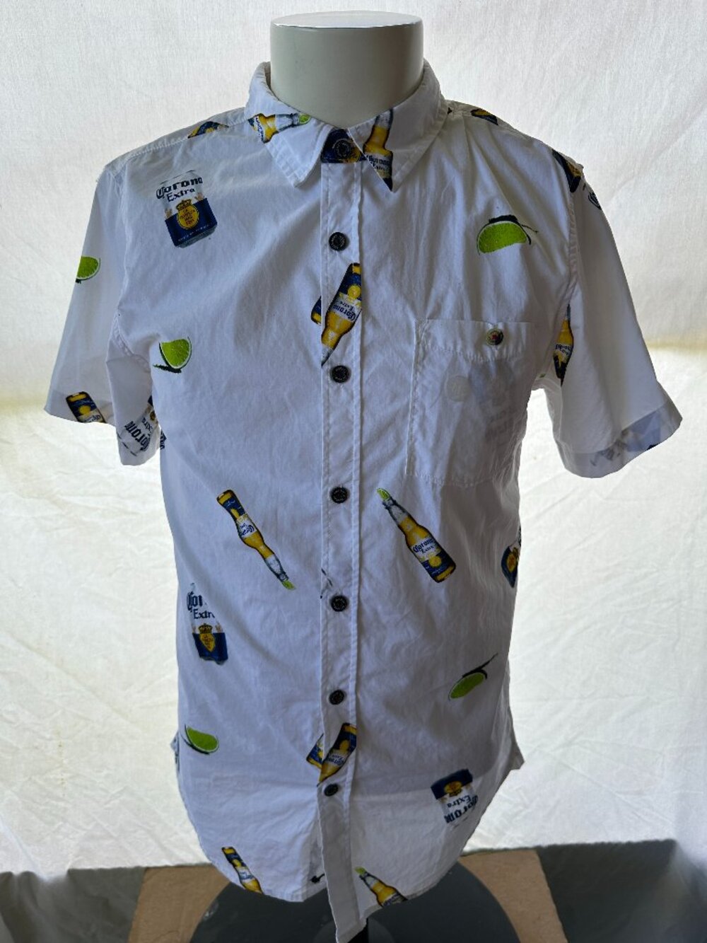 Modern Amusement Men's Corona Extra Lime Pattern White SS Button Front Shirt Med